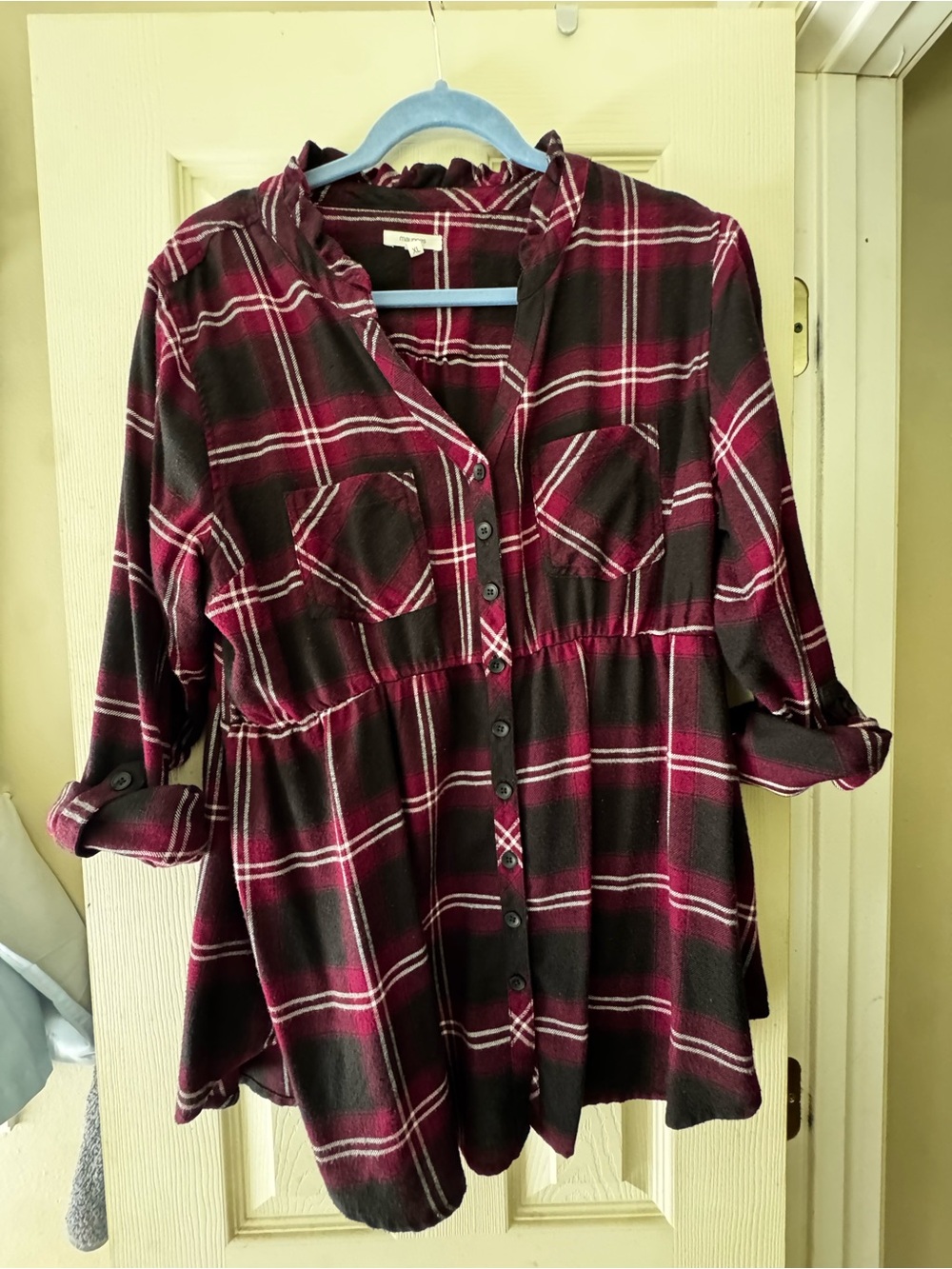 Women’s MauricesXL  Burgundy Black Plaid Flannel Button sleeve Tunic